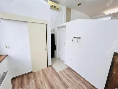 Spatiu comercial de vanzare cu suprafata de 107 mp situat in zona ultracentrala din Sibiu - foto 16