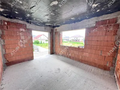 Casa de vanzare cu 4 camere 2 bai balcon teren 230 mp situat in Selimbar - foto 4