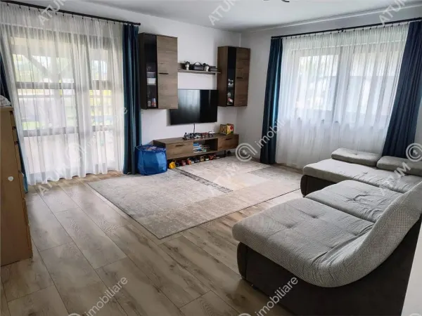 Casă 4 camere Șura Mică - poza 2