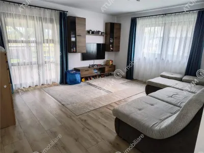 De vanzare casa individuala cu 4 camere terasa si teren de 500 mp situata in Sura Mica Sibiu - foto 2