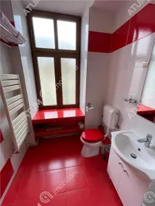 De inchiriat apartament cu 2 camere decomandate in zona ultracentrala din Sibiu - foto 12