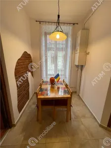 De inchiriat apartament cu 2 camere decomandate in zona ultracentrala din Sibiu - foto 3