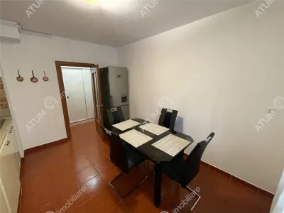 De inchiriat apartament cu 3 camere decomandate si 2 balcoane din zona centrala din Sibiu - foto 9