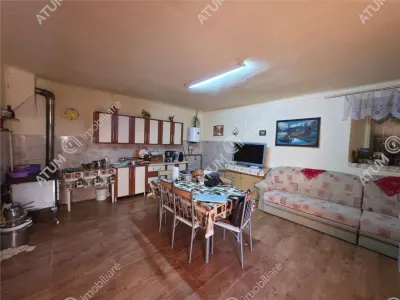 De vanzare apartament la casa cu 3 camere in zona Piata Cluj din Sibiu - foto 9