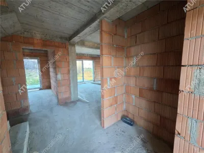 De vanzare casa cu 5 camere si gradina de 415 mp din Selimbar in Sibiu - foto 22
