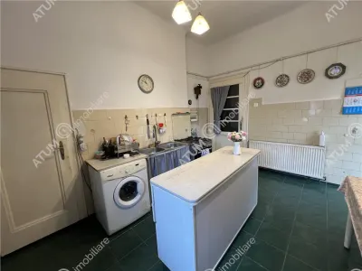 De vanzare casa individuala cu 4 camere pe un singur nivel cu 4 camere si teren 900 mp zona Calea Poplacii Sibiu - foto 20