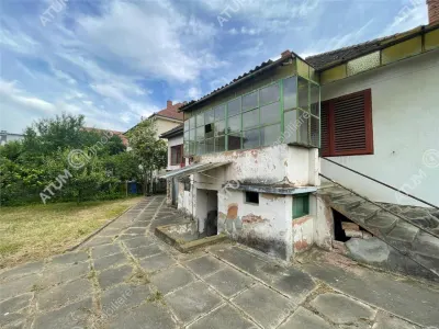 De vanzare casa cu 5 camere si 900 mp teren in zona parcul Sub Arini din Sibiu - foto 2