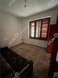 De vanzare casa cu 5 camere si 900 mp teren in zona parcul Sub Arini din Sibiu - foto 4