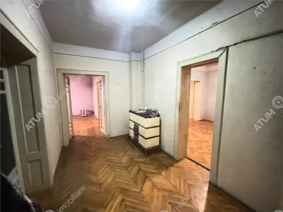 De vanzare apartament la casa cu 4 camere si teren 420 mp in zona parcul Sub Arini din Sibiu - foto 12