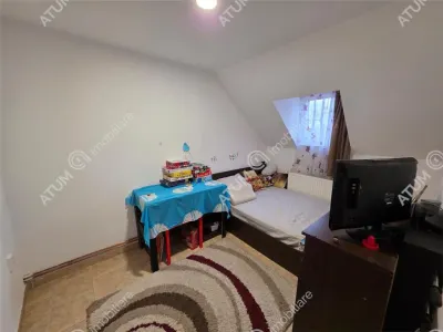 Apartament cu 3 camere decomandate de inchiriat la casa cu curte zona Trei Stejari din Sibiu - foto 6