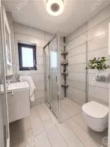 De vanzare casa cu 5 camere si teren de 250 mp in Cristian - foto 13