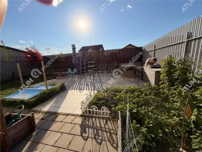 De vanzare casa cu 5 camere si teren de 250 mp in Cristian - foto 17