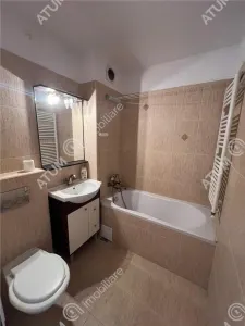 De vanzare apartament 3 camere si balcon zona Dioda din Sibiu - foto 10