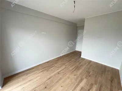 De vanzare apartament finisat la cheie cu 2 camere balcon etajul 2 zona Pictor Brana din Selimbar - foto 4