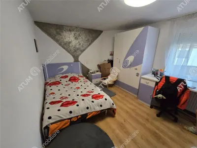 De vanzare casa individuala cu 5 camere 2 bai garaj amplasata pe teren de 290 mp situata in apropierea Mall Selimbar - foto 6