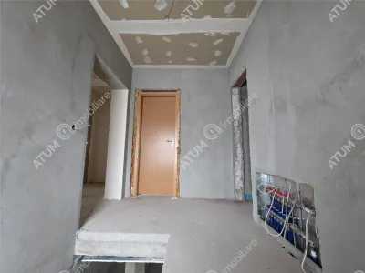 Casa cu 5 camere decomandate pe teren de 390 mp de vanzare in orasul Cisnadie judet Sibiu - foto 11