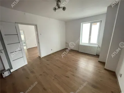 De vanzare casa individuala si 500 mp teren in zona centrala a orasului Sibiu - foto 12