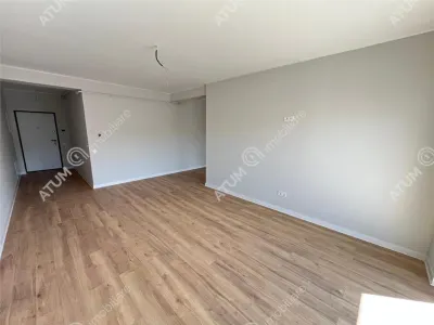 De vanzare apartament la cheie cu 3 camere gradina loc parcare zona Pictor Brana Selimbar - Sibiu