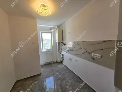 Apartament 2 camere renovat de vanzare in zona Calea Cisnadiei din Sibiu - foto 4