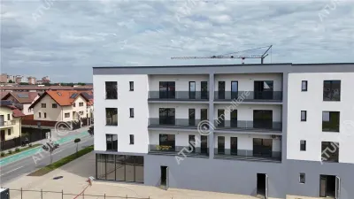 De vanzare apartament la cheie cu 3 camere si 2 bai la etajul 1 in zona Pictor Brana - foto 2