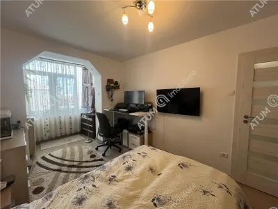 De vanzare apartament renovat cu 3 camere in zona Rahovei din Sibiu - foto 3