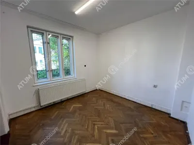 Casa individuala cu 3 camere de inchiriat garaj si teren de 200 mp situata in zona Calea Dumbravii din Sibiu - foto 6