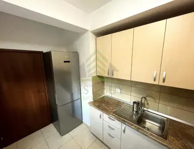 2 CAM MOB UTIL ET1/4 LIFT LOC PARCARE SECT.1 BUCURESTII NOI METROU LAMINORULUI - foto 5