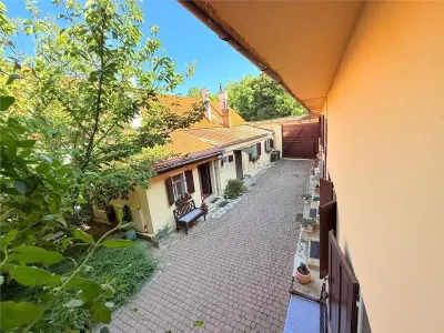 Pensiune de Vanzare in  Sibiu zona Apoldu de Sus - foto 8