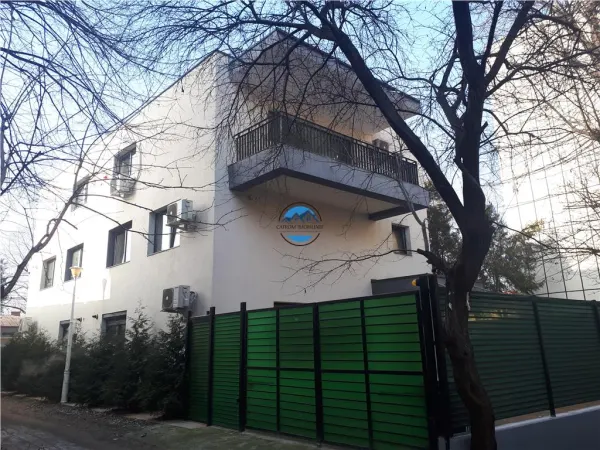 Casă 10 camere Ploiești - poza 2