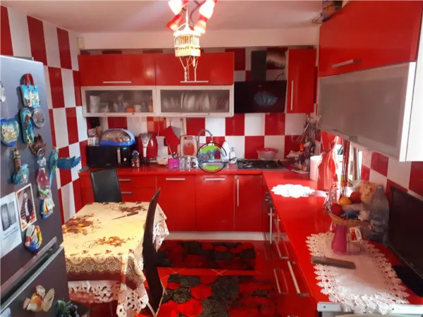 Casă 8 camere Gageni - poza 16