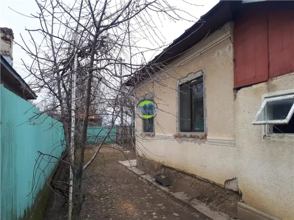 Casă 3 camere Cocorastii Colt - poza 1