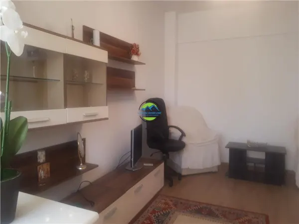 Apartament 3 camere Ploiești - poza 4
