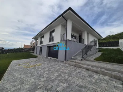 Casa noua Cetate pozitie deosebita, 300000 euro - foto 1