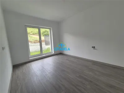 Casa noua Cetate pozitie deosebita, 300000 euro - foto 6