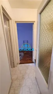 Apartament  2 camere ,Cetate Bulevard,etaj 1,63000 euro - foto 4