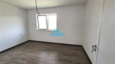 Case insiruite de vanzare, in Alba Iulia, zona Kaufland - foto 12