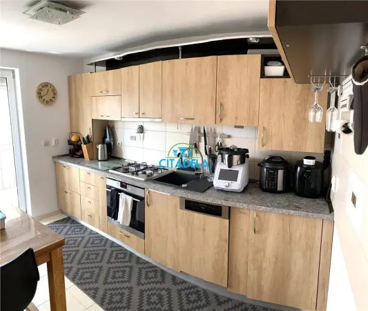 Apartament 3 camere Alba Iulia - poza 2