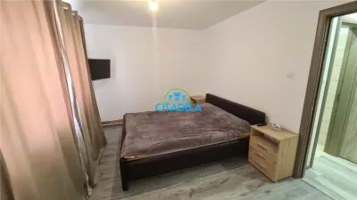 Apartament 3 camere ,Cetate 54 mp,mobilat si utilat,78000 euro - foto 4