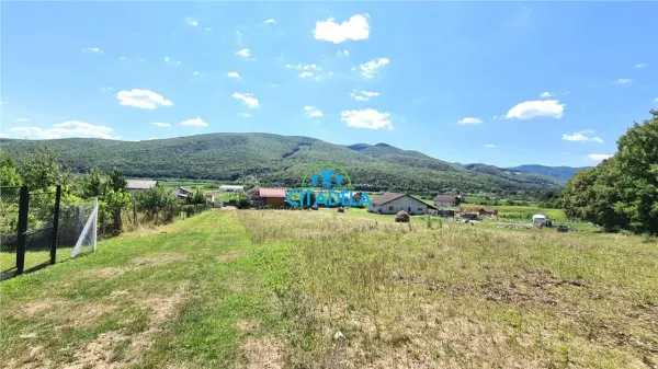 Teren Ampoița - poza 1