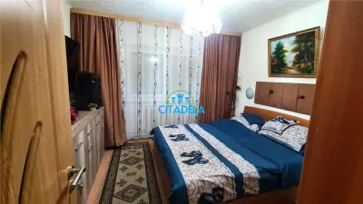 Apartament 3 camere ,Centru,et.4/10,78000 euro - foto 6