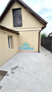 Casa renovata,Centru ,400 mp teren,100000 euro - foto 1