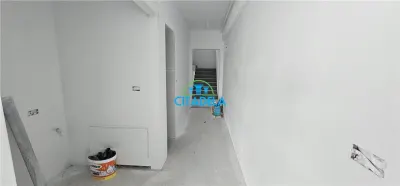 Apartament 3 camere bloc nou, 107000 euro - foto 2