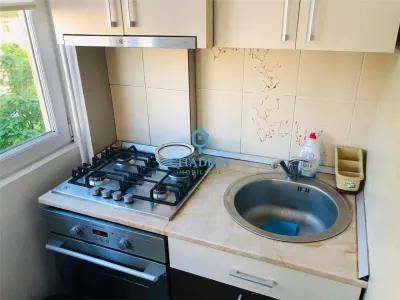 Apartament 2 camere decomandat Cetate-Mercur,85000 euro - foto 21
