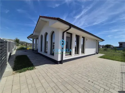 Casa Alba Micesti ,toate utilitatile ,160000 euro - foto 1