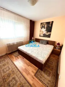 Apartament 3 camere Cetate,etaj 3,75000 eueo - foto 6