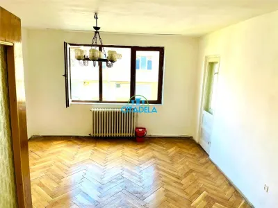 Apartament 3 camere  Proprietati Cetate- Gladiolelor - foto 9