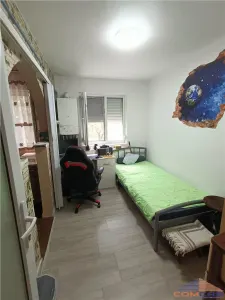 De vanzare apartament cu 3 camere - Micro 15 - foto 4