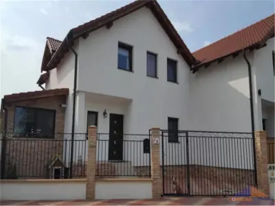 Casa de vanzare zona semicentral - foto 2