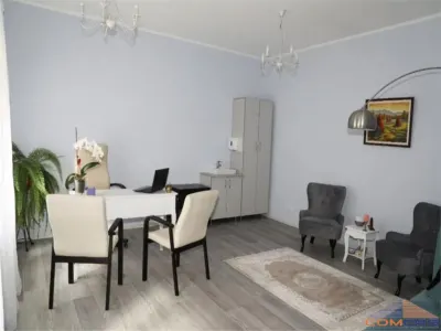 SPAȚIU DE INCHIRIAT CENTRAL 550 - foto 4
