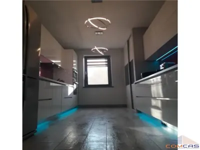 APARTAMENT 3 CAMERE  CU CURTE - foto 5